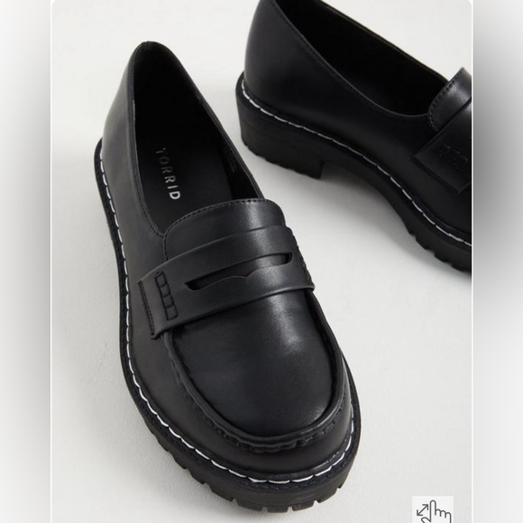 TORRID Shoes Women’s Chunky Lug Loafers Chunky Block Heel Shoes Size 10.5WW New - Picture 3 of 8